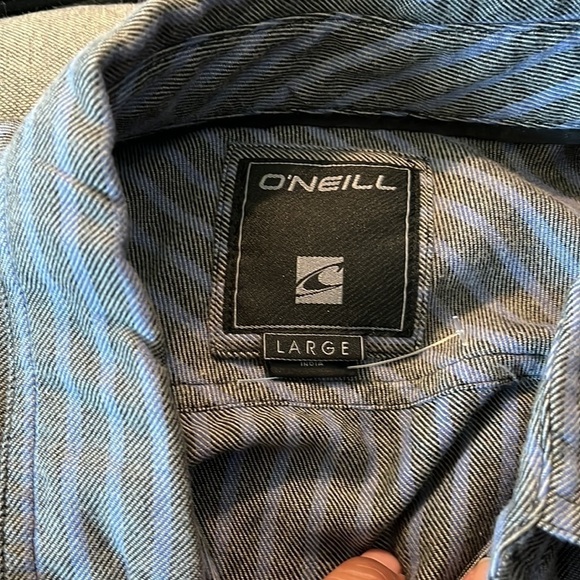 O’Neill long sleeve button down size large grey and blue. - Picture 9 of 10
